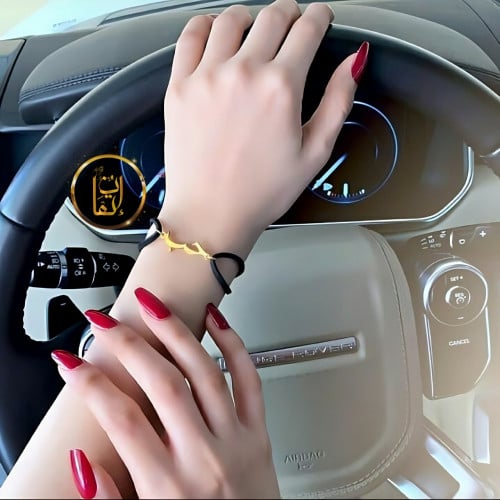 اسوارة بالاسم صممت بحب