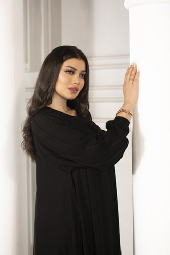 عباية كلوش اسود باكمام زم