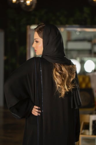 عباية بلاك بيري بكلفة كحلي