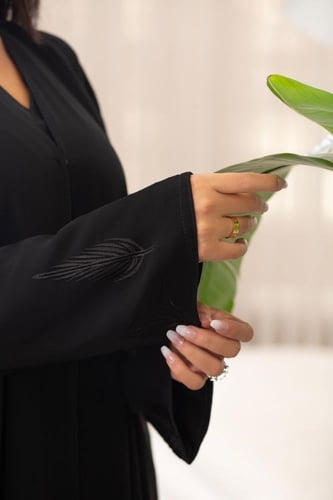 عباية اسود شيفون بتطريز اسود