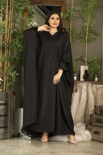 عباية بشت اسود باكمام انيقة