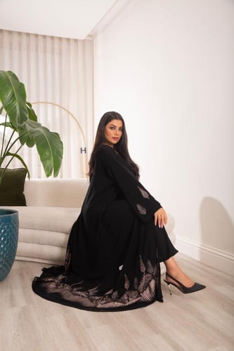 عباية اسود شيفون دبل بتطريز لحمي