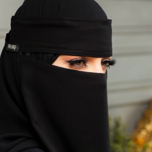 نقاب قصير بربطة