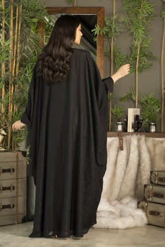 عباية بشت اسود باكمام انيقة