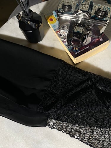 طرحة تُل اسود بشك