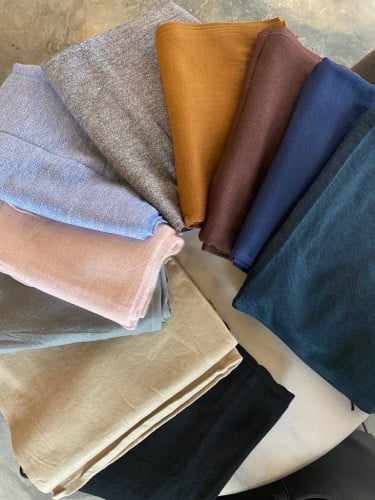 سكارف صوف سادة بالوان متعددة