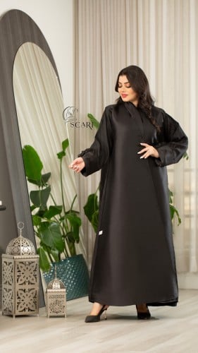 عباية سوداء كلوش بأكمام مميزة