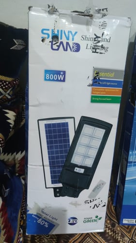 كشاف يعمل بالطاقة الشمسية 800W ضاءة قوية 5000 لومن...