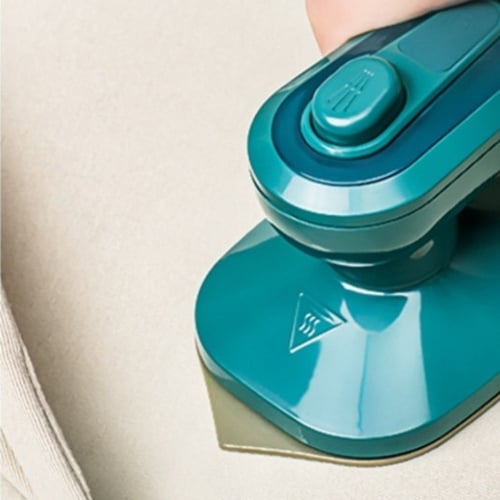 مكوى للملابس صغير