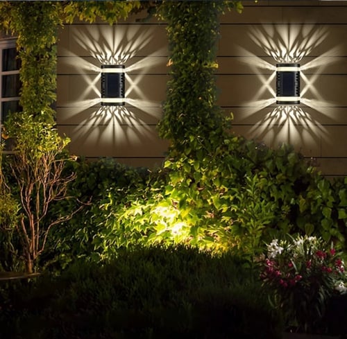 مصباح جداري بزخارف جدارية عاكسه يعمل بالطاقة الشمس...