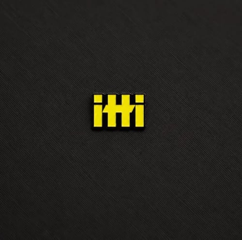 Brooch - English logo