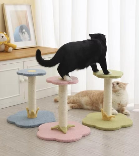 خداشة للقطط على شكل ورده