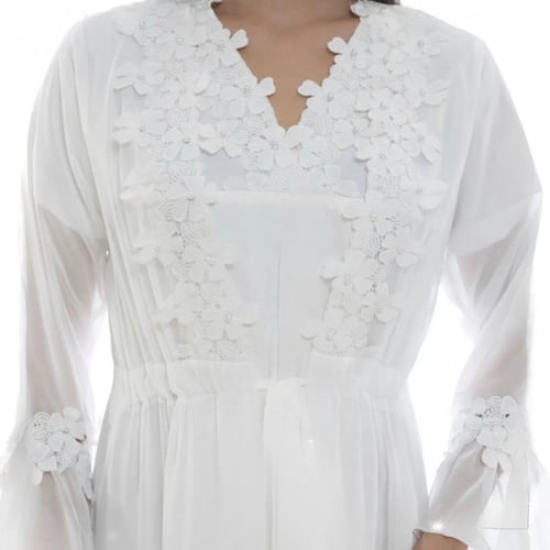 روب استقبال الولاده ابيض من الدانتيل فاخر ومميز