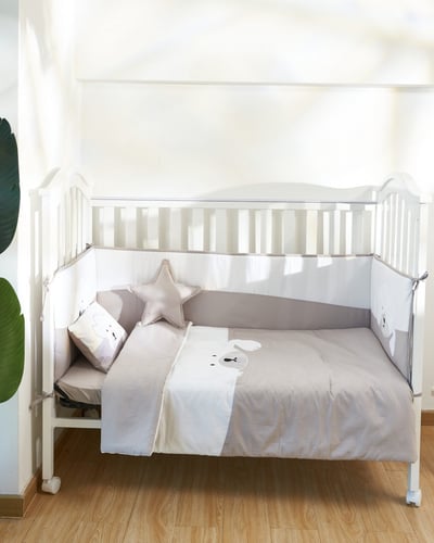 طقم سرير أطفال مكون من 6 قطع