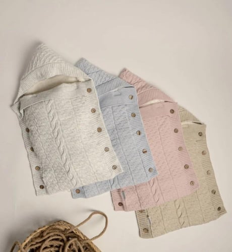 مدس فرو تركي شامل تطريز أسم وتصميم