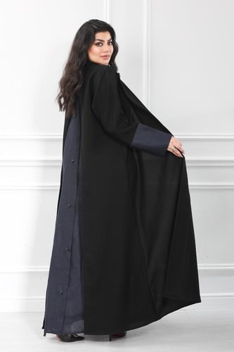 عباية قماش كريب الفاخر مع تدخيلة لينن في الخلف نص...