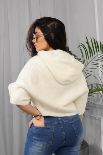 معطف شتوي قصير فرو بأكمام متوسطة الطول وقبعة