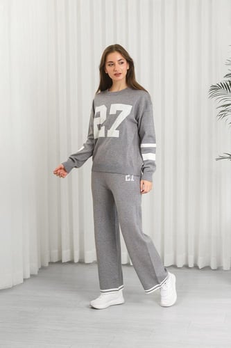 ترنج شتوي كاجوال بأكمام طويلة وياقة مدورة