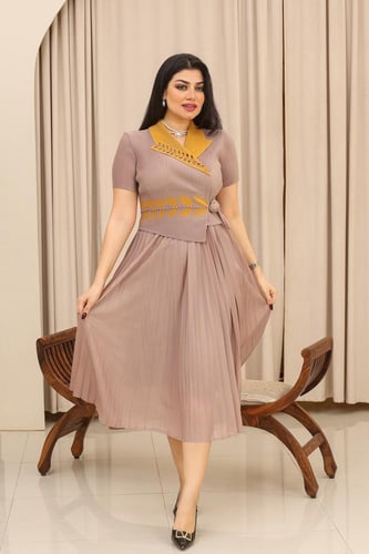 فستان كلاسيكي مكسر نصف كم بحزام