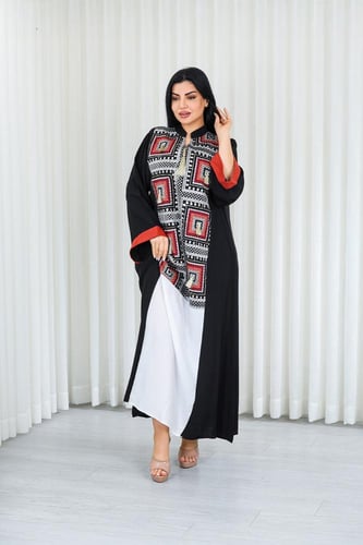 جلابية قماش بطول يصل للكاحل وياقة صغيرة مفتوحة على...