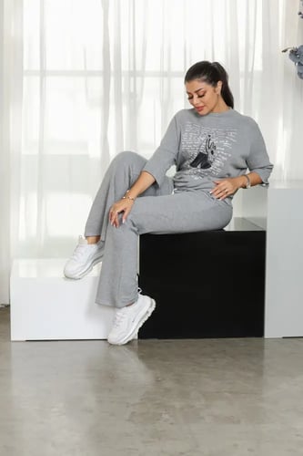 ترنج نسائي كاجوال طبي بنطال مع تيشيرت موحد اللون ب...