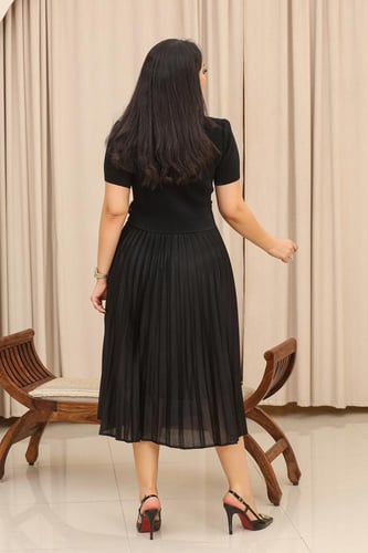 فستان كلاسيكي مكسر نصف كم بحزام