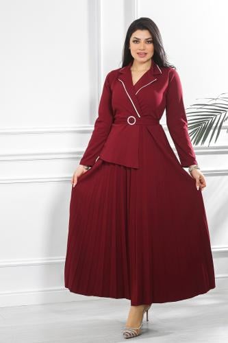 فستان كاجوال فلو بكسرات بأكمام طويلة وحزام على الخ...