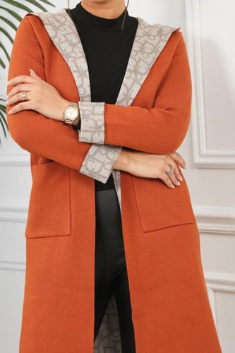 جاكيت شتوي رسمي طويل يصل للركبة مزود بنقشة مميزة ع...