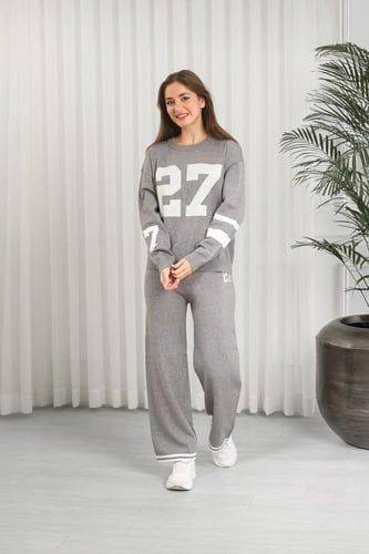 ترنج شتوي كاجوال بأكمام طويلة وياقة مدورة