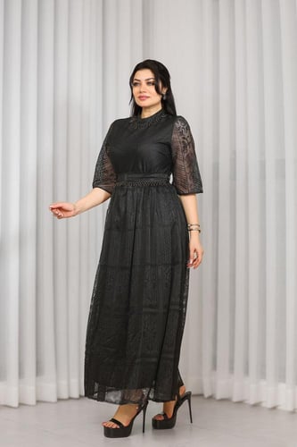 فستان سهرة دانتيل ياقة عالية وأكمام شفافة مع حزام...