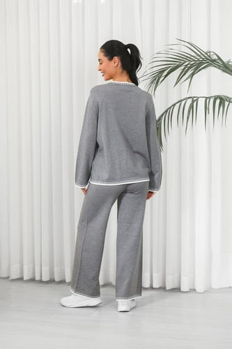 ترنج شتوي كاجوال بأكمام طويلة وياقة مدورة وجيب صغي...