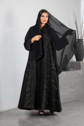 عباية كريب فاخر تطريز نحاس دبل كلوش