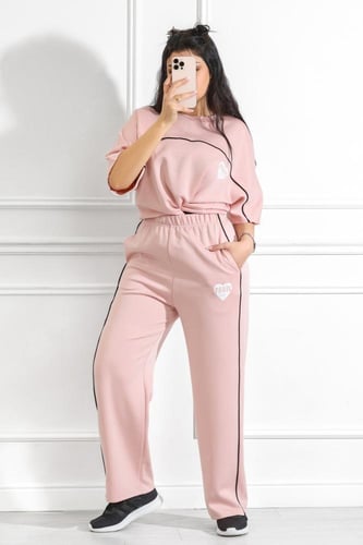 ترنج نسائي كاجوال بأكمام متوسطة الطول مزين بخط أبي...