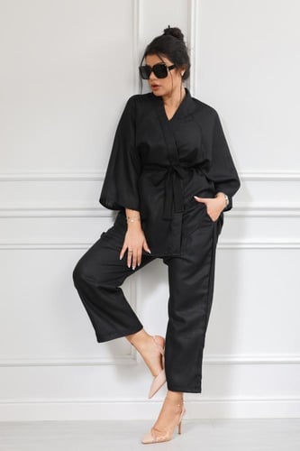 طقم نسائي كاجوال فضفاض بأكمام واسعة بطول متوسط