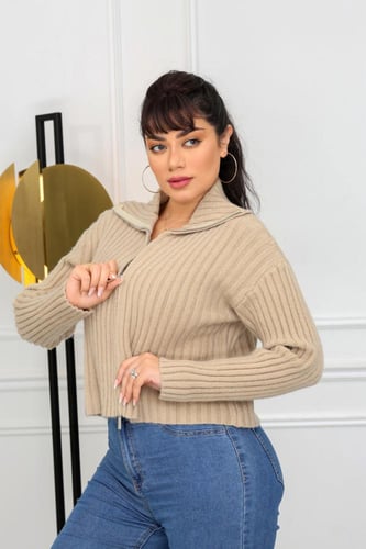 بلوزة نسائية صوف برقبة عالية وسحاب