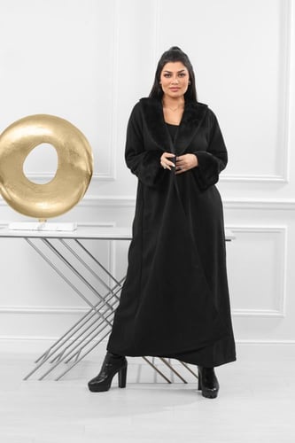 فروة شتوية طويلة ناعمة مبطنة بالفرو من الداخل وأكم...