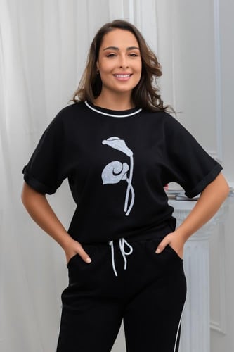 ترنج نسائي كاجوال طبي بنطال مع تيشيرت بطبعة ورد