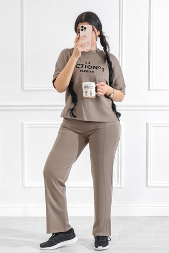 ترنج نسائي كاجوال طبي أكمام متوسطة الطول مزين بطبع...