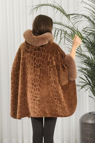 شال شتوي فرو مع قبعة