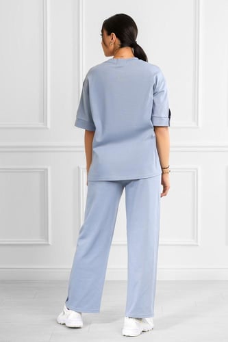 ترنج نسائي كاجوال بتيشرت قصير من الأمام مع أزرار م...