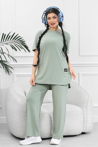 ترنج نسائي كاجوال ريب سادة تيشرت قصير من الأمام وظ...