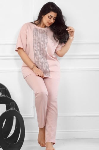 ترنج نسائي كاجوال تيشرت بأكمام متوسطة الطول مزين ب...