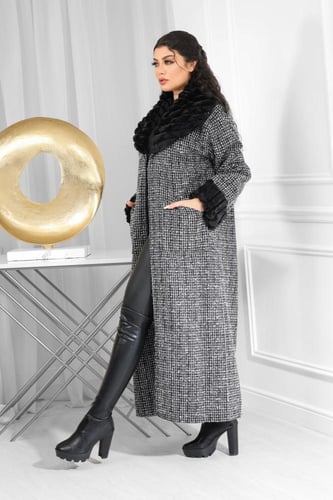 فروة شتوية طويلة مطرزة مزودة بجيب مثلثية وفرو على...