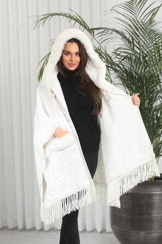 شال شتوي فرو بجيب و شرّاشيب مع قبعة