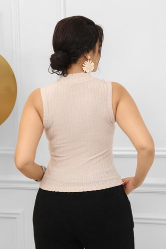 هاينك نسائي بلا أكمام ذات ياقة عالية