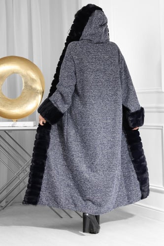 فروة شتوية بقبعة وفرو من الأمام والأكمام