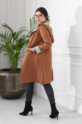 جاكيت شتوي رسمي طويل يصل للركبة مزود بنقشة مميزة ع...