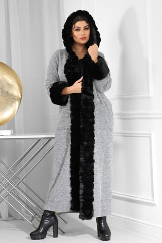 فروة شتوية بقبعة وفرو من الأمام والأكمام