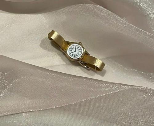 ساعه موليد جلد ذهبي زينه