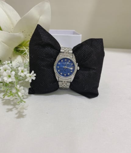 ساعة مينا ازرق مناسبة من سنة وما فوق لجميع الاعمار